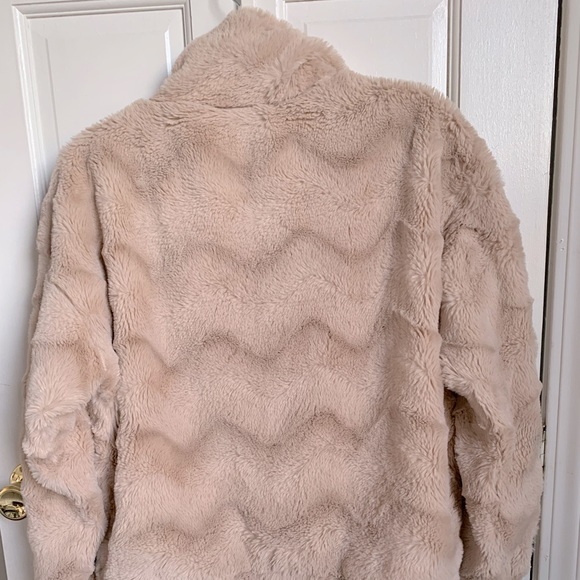 Faux fur beige/light pink Teddy jacket - Picture 4 of 9
